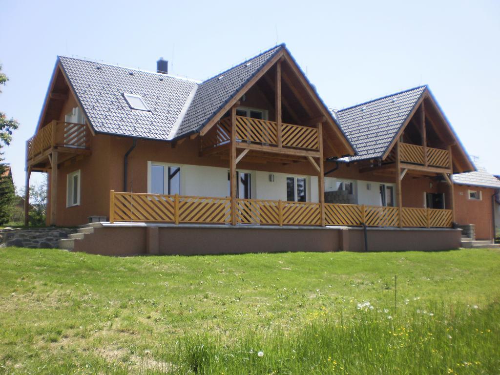 Apartmany Eva Frymburk Zewnętrze zdjęcie
